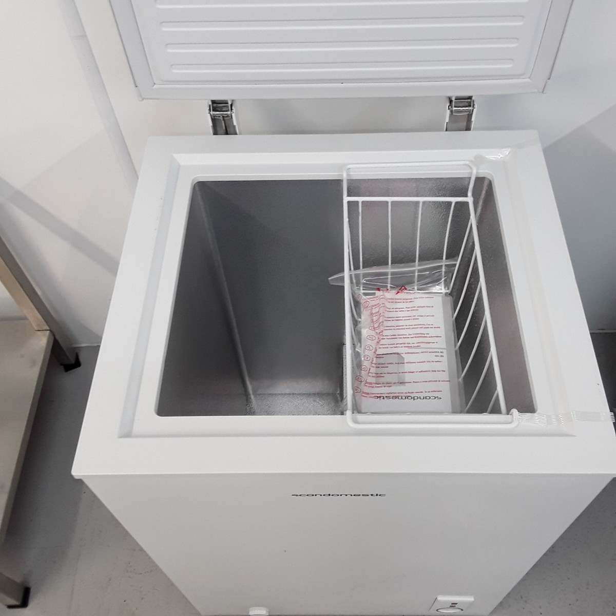 Secondhand Catering Equipment H2 Products Somerset New B Grade Scandomestic SB100 Chest