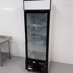 Upright display freezer