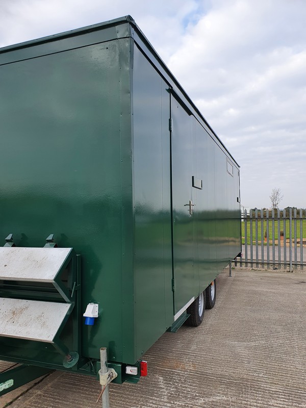 4+2 Green toilet trailer for sale
