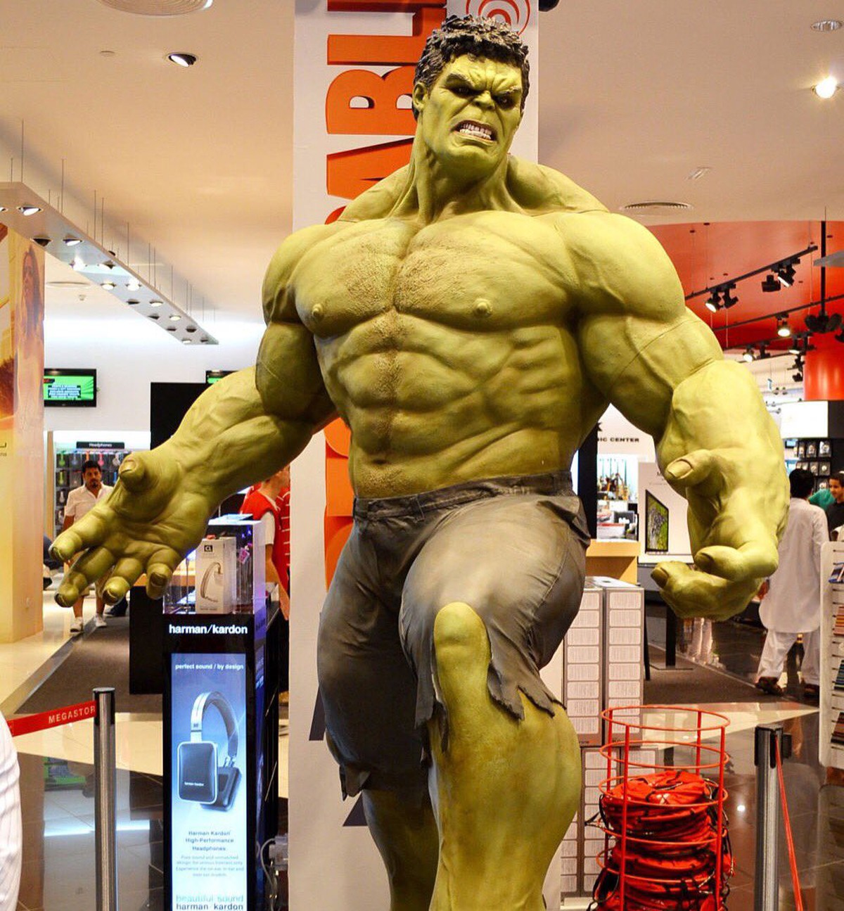 Hulk statue deals for sale