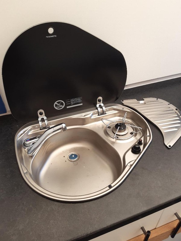 Gas Hob / sink with water tap