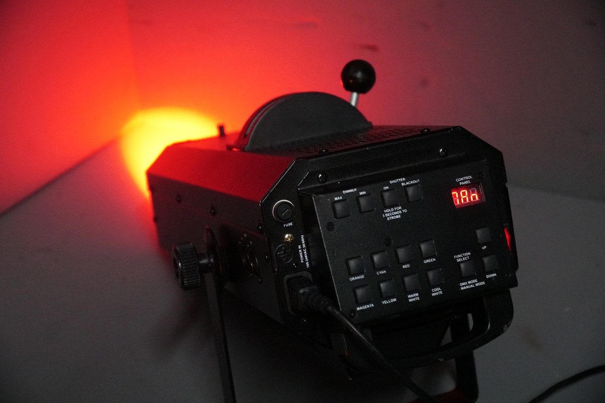 Secondhand Sound and Lighting Equipment Moving Head Spot or Profile