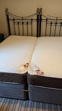Buy Used Zip and Link Beds