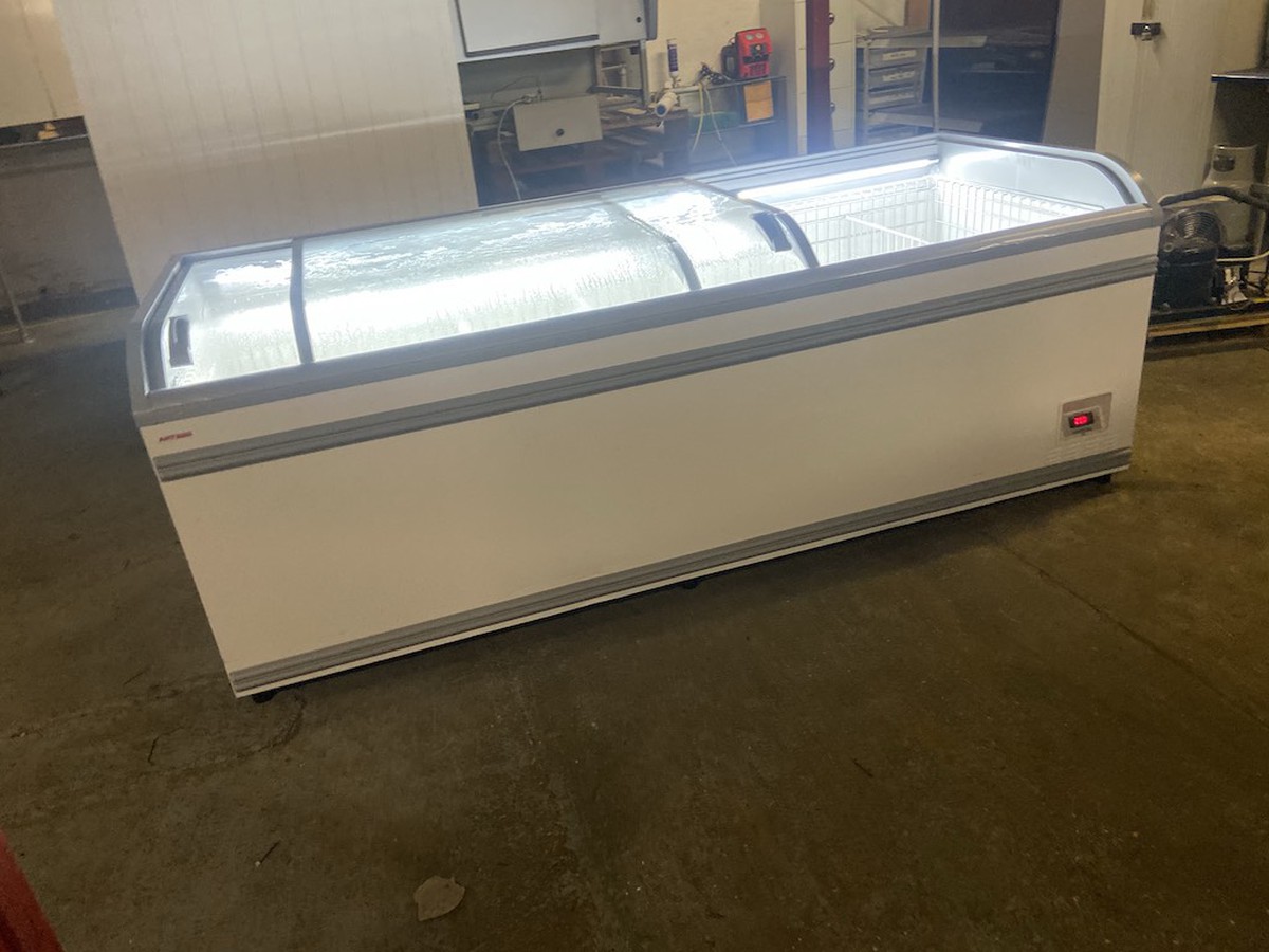 aht commercial chest freezer