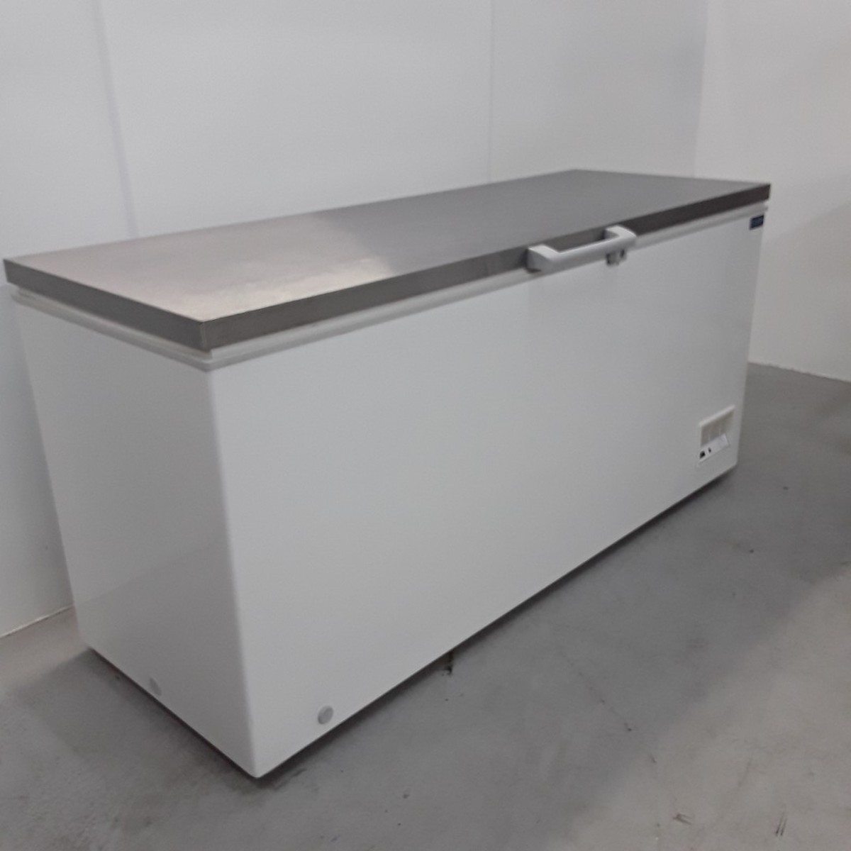 Secondhand Catering Equipment Chest Freezers Used Polar CM531 Chest