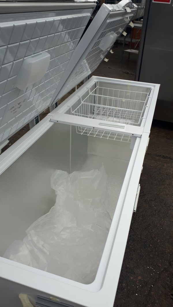 Restaurant chest freezer for sale