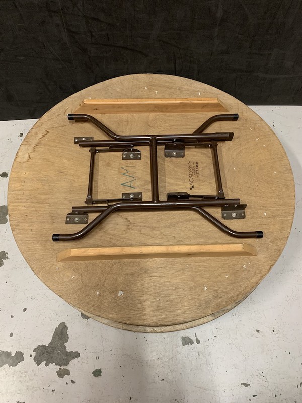 Secondhand Chairs and Tables Round Tables with Folding Legs 4x 4ft