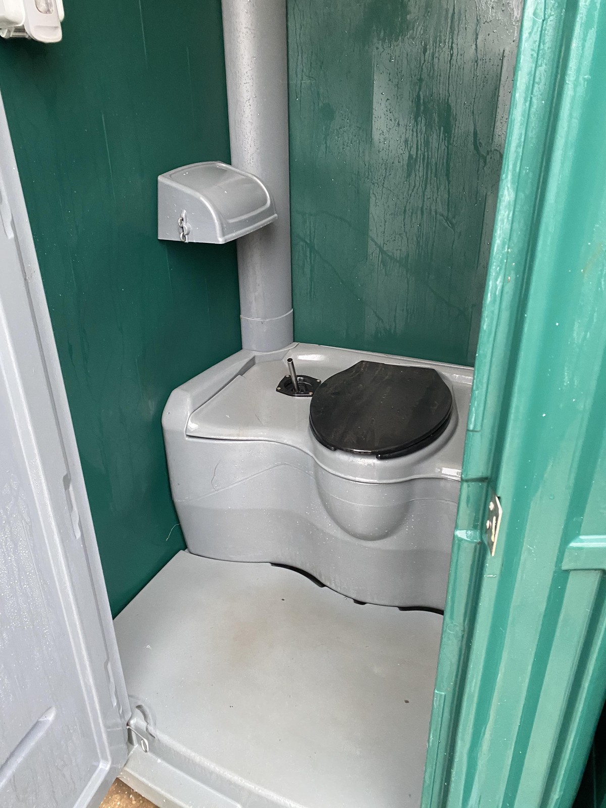 Secondhand Toilet Units Single Units 40x Satellite Maxim Portable