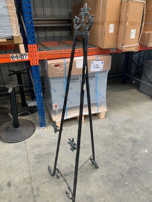Function room Easel / stand Function room Easel / stand