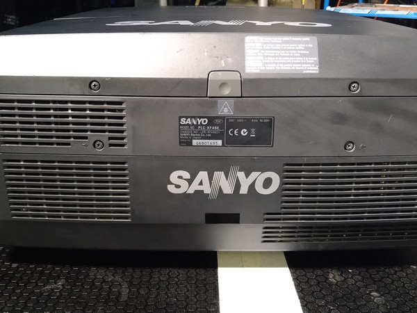 Sanyo projector for sale