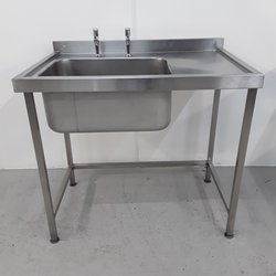 Single free standing sink