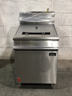 Dominator Plus G3860 twin basket fryer