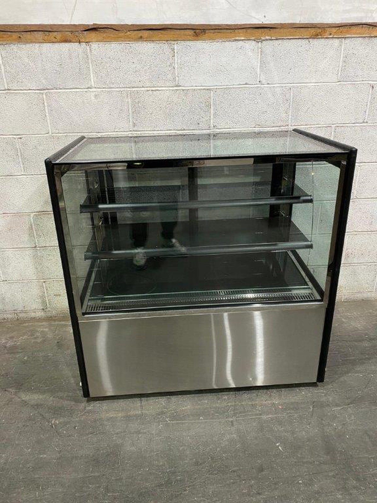 Secondhand Catering Equipment Patisserie and Cake Displays 2x Polar Refrigerated Deli