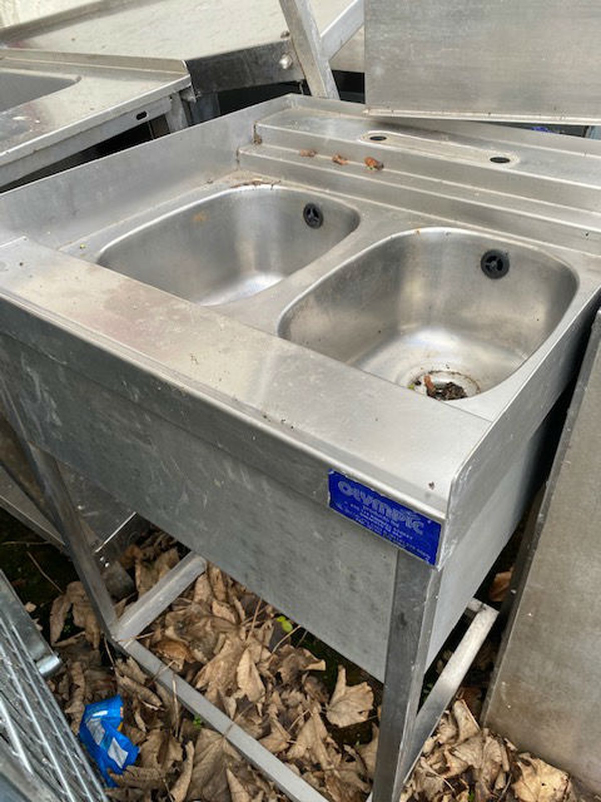 Secondhand Catering Equipment Double Sinks Double Olympic Back Bar