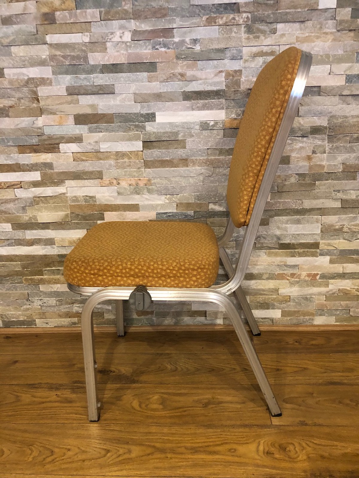 Secondhand Chairs and Tables Aluminium Framed Banqueting Chairs 46x