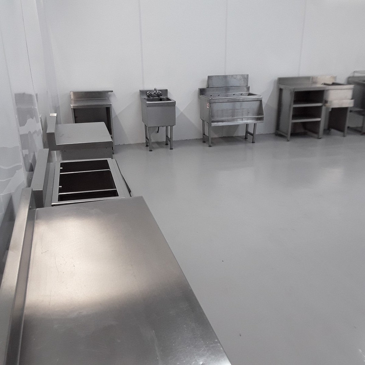 Secondhand Pub Equipment H2 Products Somerset Used Stainless Bar Sink Well (13010