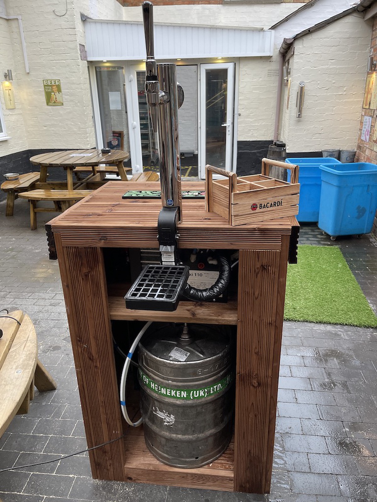 Secondhand Pub Equipment Mobile Bar Units Complete Draft Beer Home