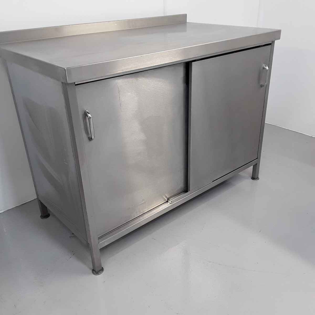 Secondhand Catering Equipment Kitchen Cupboards and Used