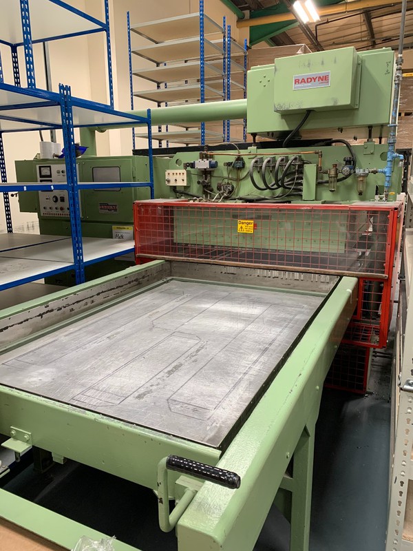 Large Platen HF Welder