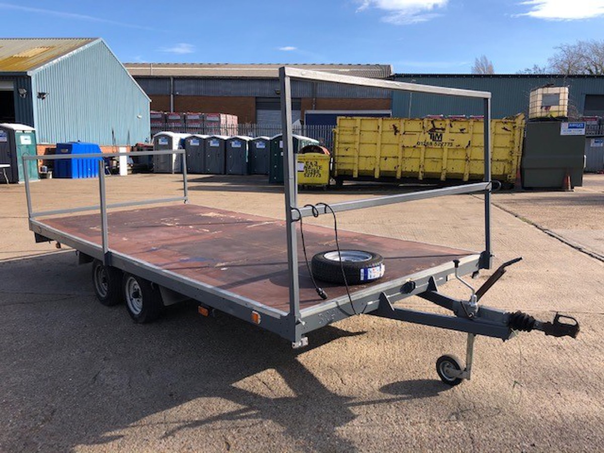 Secondhand Trailers Flat Bed Trailers Twin Axle 2500kg Maximum