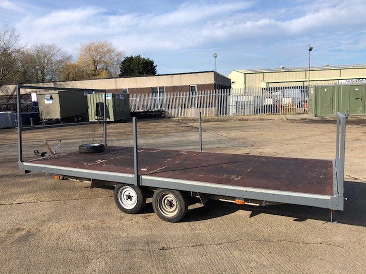 Secondhand Trailers Flat Bed Trailers Twin Axle 2500kg Maximum