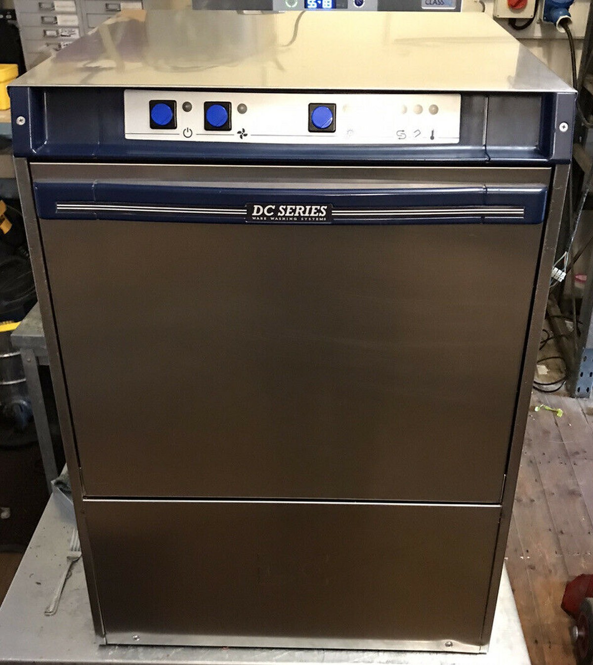 Secondhand Pub Equipment Glasswashers DC PD50A ISD Commercial Under