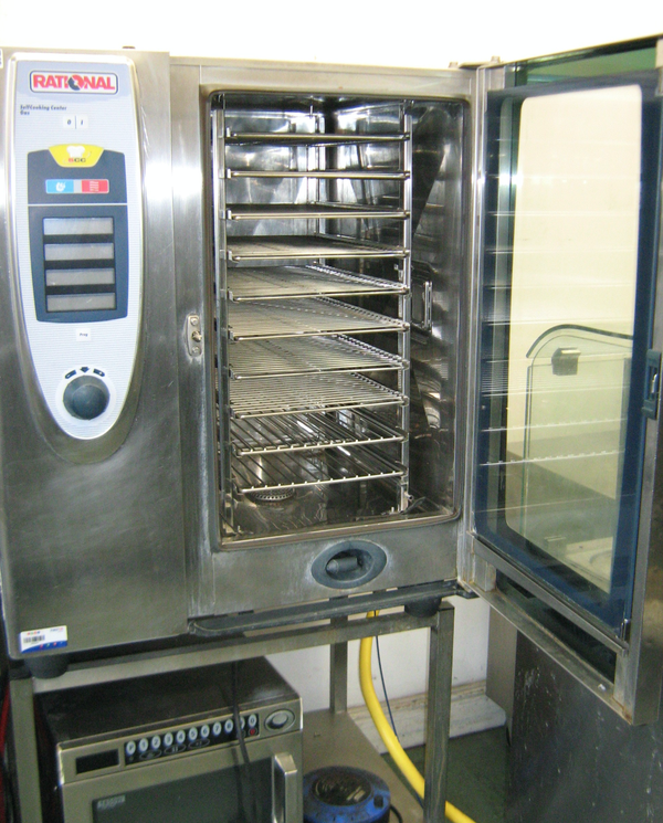 Secondhand Catering Equipment Gas Combi Ovens (steam) Rational Scc
