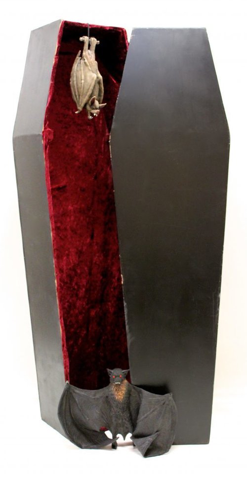 Coffin prop Coffin prop