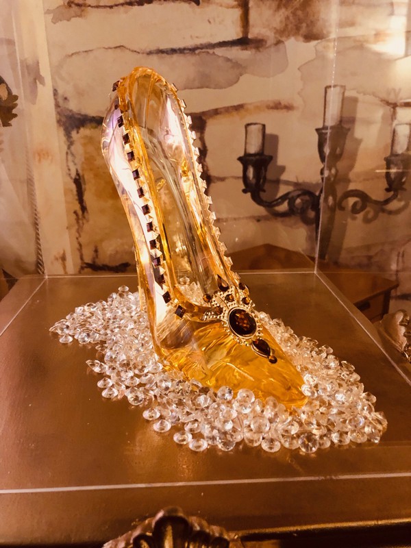 Cinderella crystal shoe