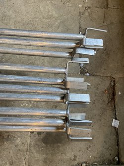 Aluminium purlin lifter / prop