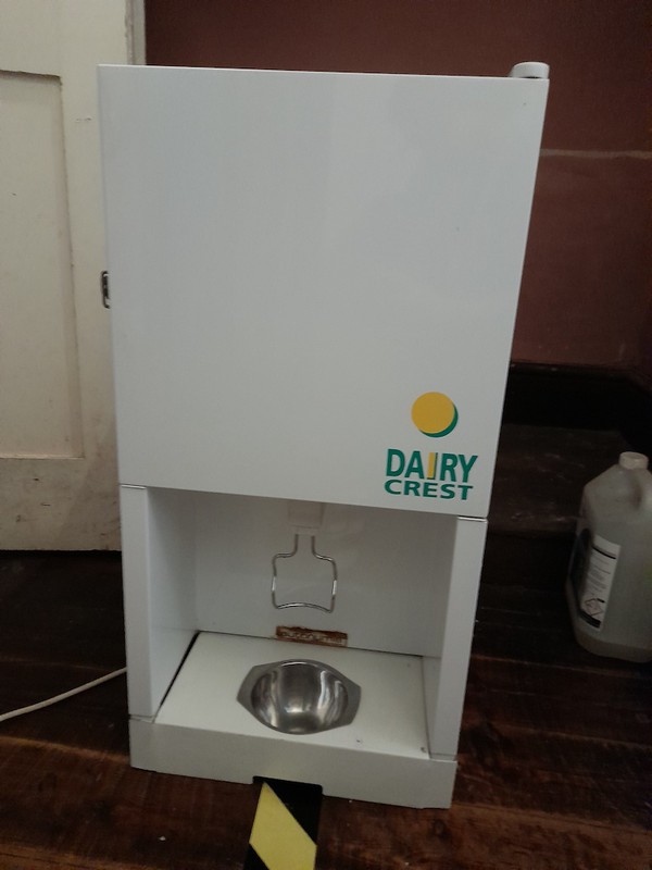 Autonumis 10L refrigerated milk dispenser