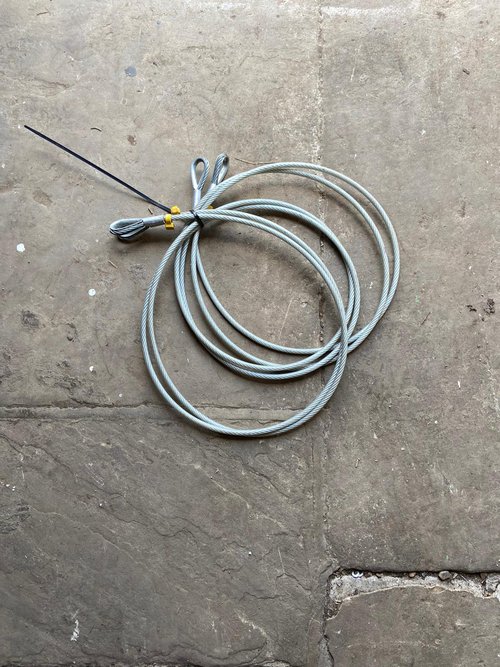 Roof wires for a 6m wide marquee Roof wires for a 6m wide marquee