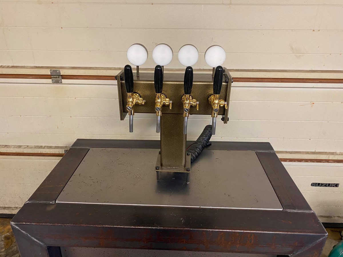 Secondhand Pub Equipment Beer Taps Fonts and Pumps T Shape 4x