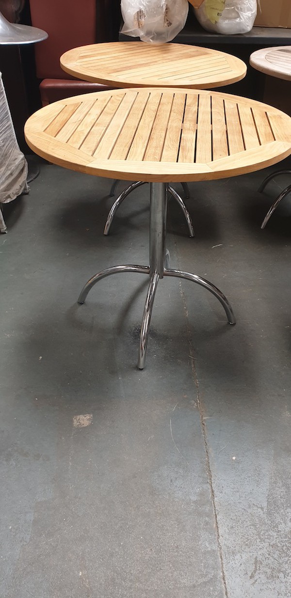 Round Outdoor Tables for sale