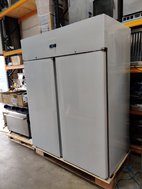 Commercial kitchen double door freezer