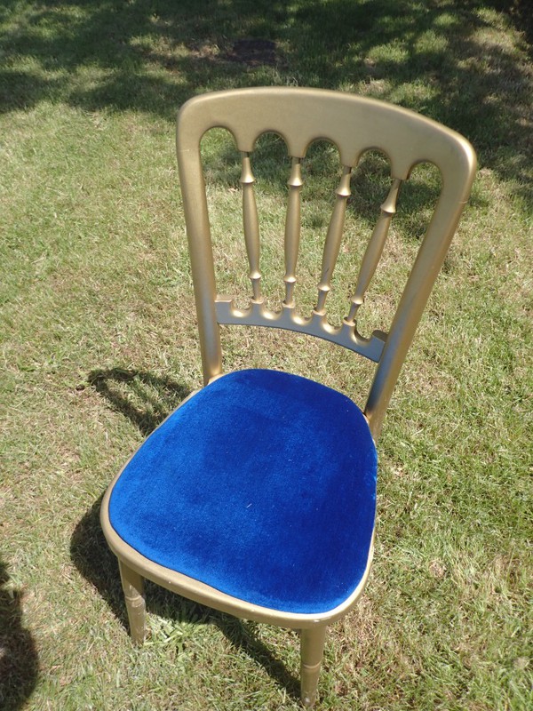Gilt / gold Cheltenham chair with blue seat pads