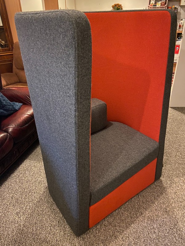Acoustic chair "Naughton Busby"