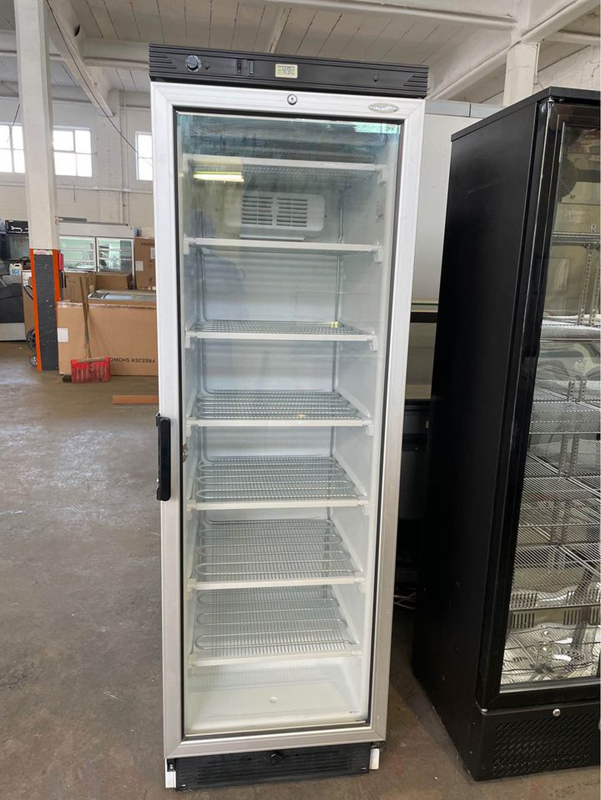Secondhand Catering Equipment Upright Single Door Freezers Tefcold
