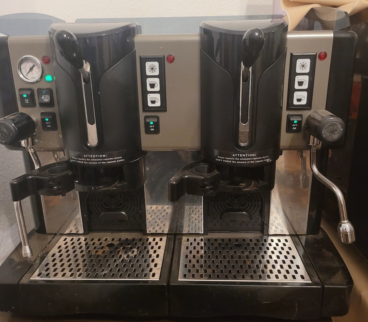 Secondhand Catering Equipment Capsule Coffee Machines 2 Group