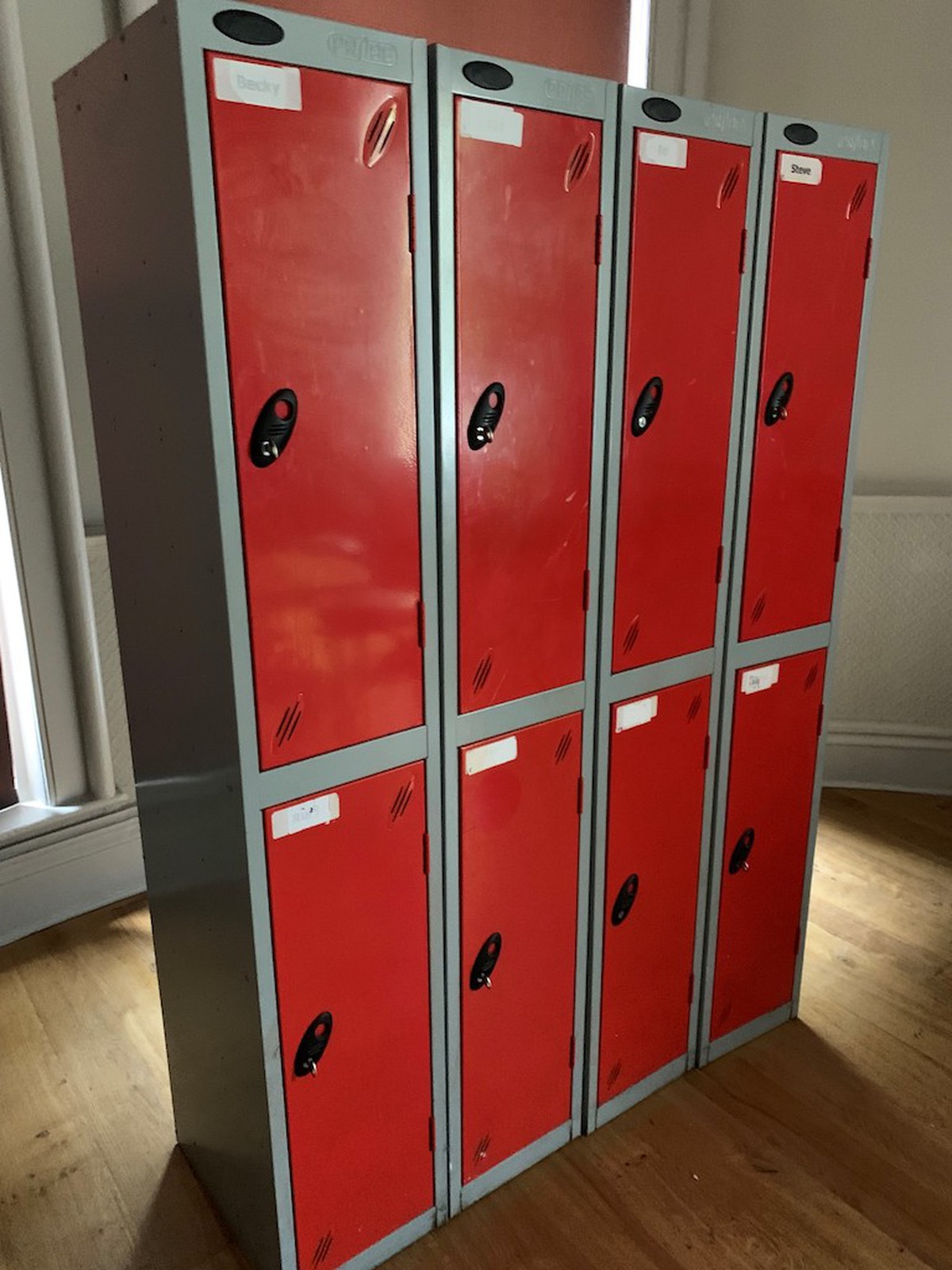 Secondhand Catering Equipment Lockers 8x Red Metal Lockers Leeds