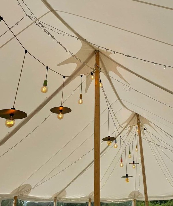 Marquee festoon cable