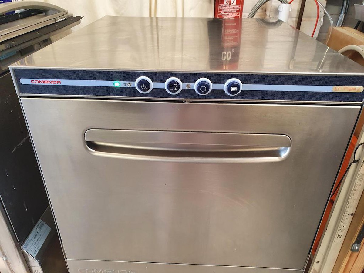Secondhand Catering Equipment Front Loading Dish Washers Comenda