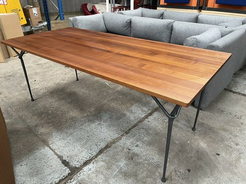Magis Officina Table By Ronan & Erwan Bouroullec Magis Officina Table By Ronan & Erwan Bouroullec