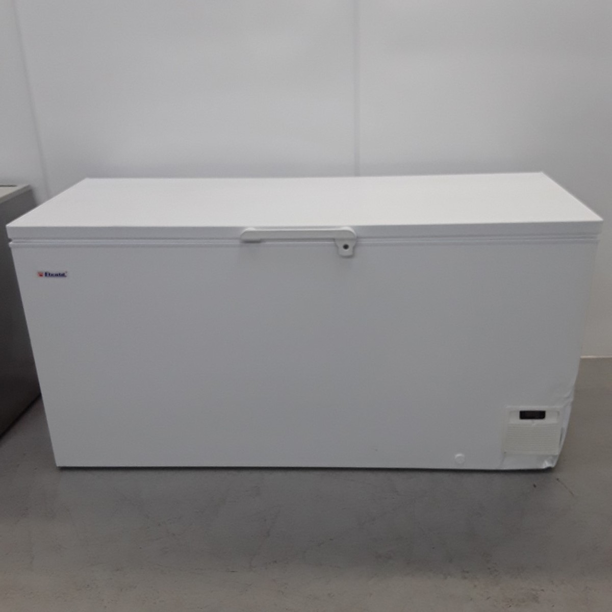Secondhand Catering Equipment Chest Freezers New B Grade Elcold