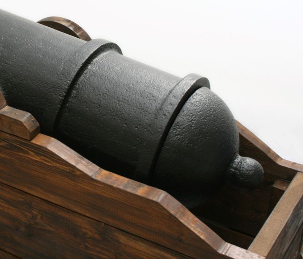 Secondhand pirate cannon