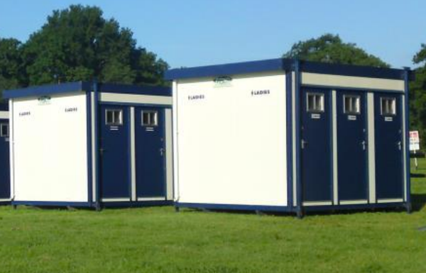 2x Toilet cabins (4 toilets each)
