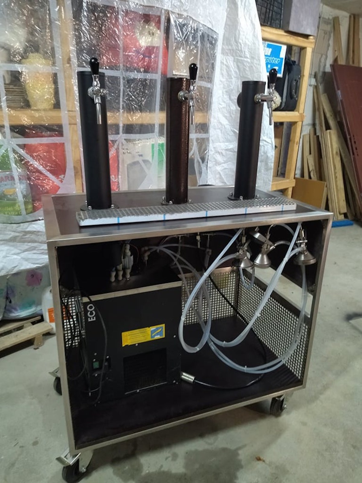 Secondhand Catering Equipment Bar Equipment and Coolers Mobile Bar with Dispense System on
