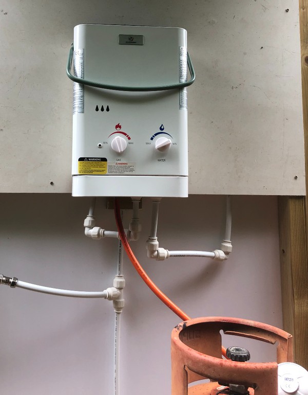 Glampsite Instant LPG hot water heater