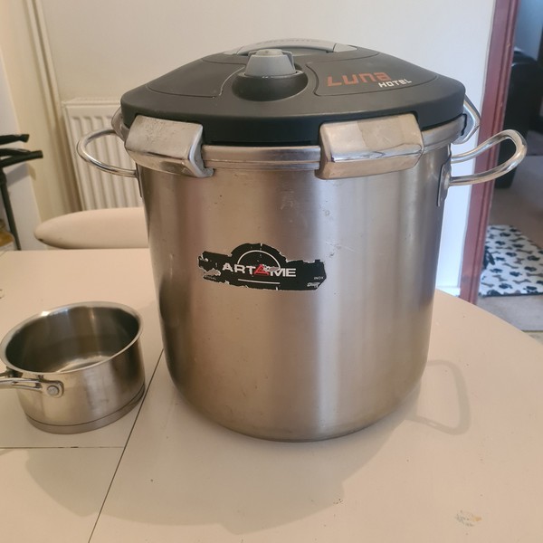 Commercial pressure cooker for sale