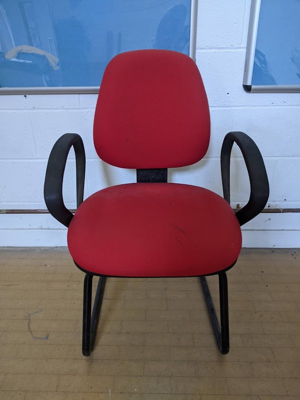 Office chair with arms